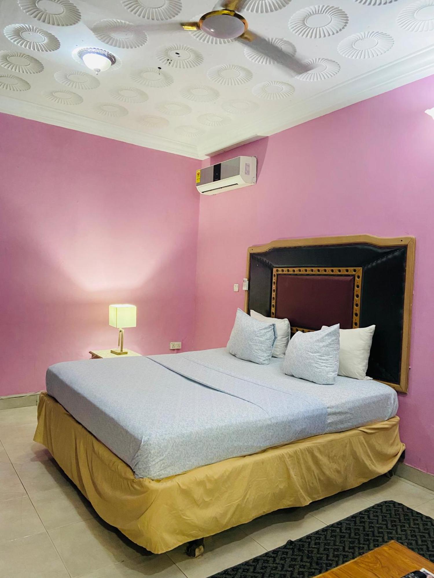 Heaven Gate Hotel أكرا المظهر الخارجي الصورة
